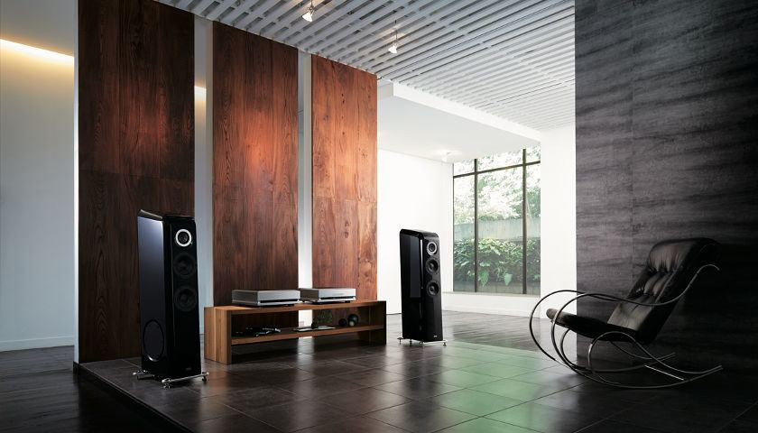 TAD Evolution Series Speaker System E1TX and Power Amplifier M1000