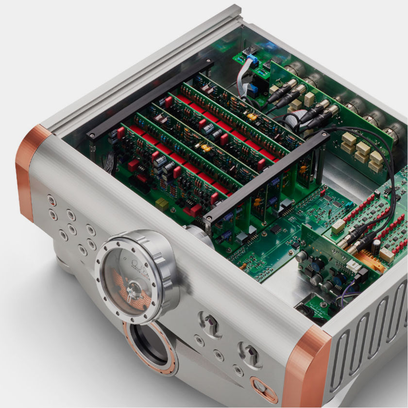 Dan D'Agostino Momentum C4 Preamplifier
