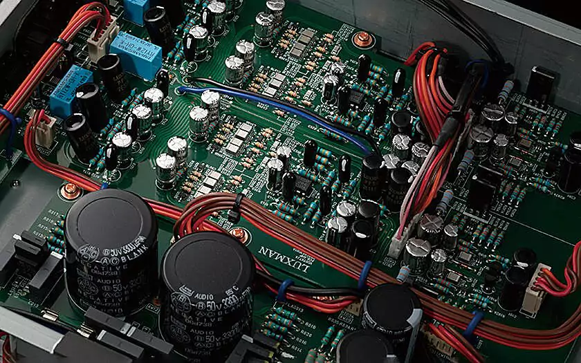Luxman D-07X CD/SACD Player